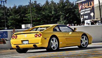 Картинка ferrari 355 автомобили выставки уличные фото италия спортивные s p a гоночные