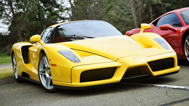 Обои картинки фото ferrari, enzo, автомобили, выставки, уличные, фото, гоночные, s, p, a, италия, спортивные