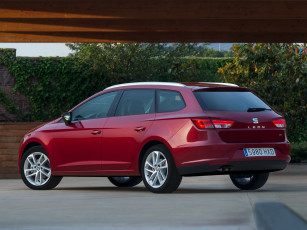 Картинка автомобили seat 2014г красный 5f st 4drive leоn