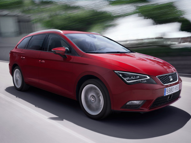Обои картинки фото автомобили, seat, st, 4drive, leоn, красный, 2014г, 5f