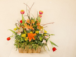 Картинка цветы букеты +композиции разноцветные корзина