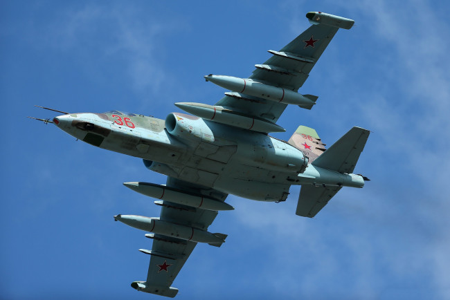 Обои картинки фото su-25, авиация, боевые самолёты, штурмовик