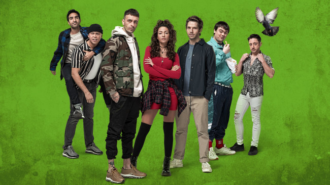 Обои картинки фото brassic , сериал 2019 – , кино фильмы, brassic, голяк, сериал, постер, комедия, великобритания