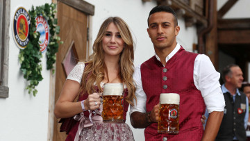 Картинка разное мужчина+женщина пиво бокалы