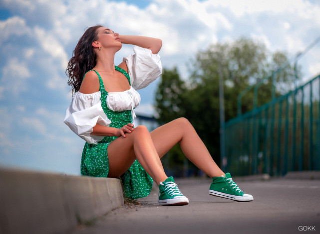 Обои картинки фото девушка - girl, девушки, - брюнетки,  шатенки, девушка, женщина, брюнетка, темноволосая, сексуальная, модель, звезда, позирует, разная, обувь, верхняя, стильная, одежда, нижнее, эротическое, бельё, трусы, лифчик, колготки, чулки, аксессуары, макияж, и, множество, элементов, на, фотографии