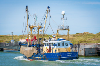обоя корабли, траулеры,  сейнеры,  плавбазы, рыболовное, судно