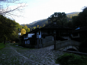 Картинка города улицы площади набережные