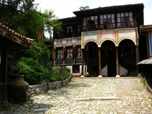 Картинка города здания дома