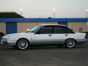 Картинка автомобили holden