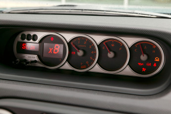 Картинка автомобили спидометры торпедо приборы