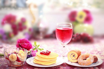 Картинка еда разное сердечко бокал блинчики фрукты пирожные