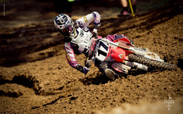 Картинка спорт мотокросс