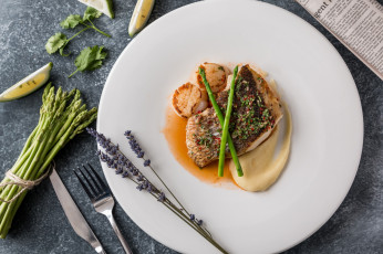 Картинка еда мясные+блюда спаржа мясо лаванда