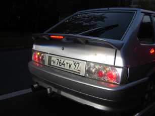 Картинка неплохие фары автомобили фрагменты автомобиля