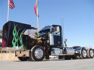 Картинка автомобили peterbilt