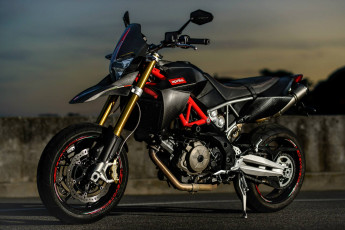 Картинка aprilia мотоциклы дорога