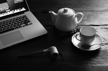 Картинка разное посуда столовые приборы кухонная утварь ноутбук трубка чашка заварник