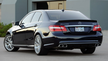 Картинка mercedes автомобили benz двигатели автобусы грузовики легковые подразделение daimler ag германия mercedes-benz