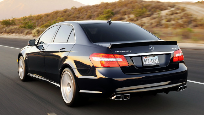 Обои картинки фото mercedes, автомобили, benz, двигатели, автобусы, грузовики, легковые, подразделение, daimler, ag, германия, mercedes-benz