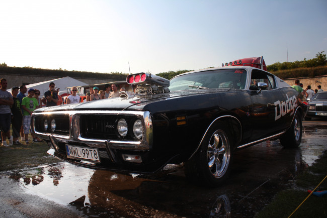 Обои картинки фото автомобили, выставки, уличные, фото, charger, dodge
