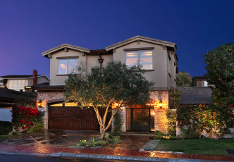 Картинка города -+здания +дома огни ночь кусты деревья ландшафт дом