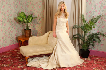 Картинка девушки sophie+barrett sophie barrett b кресло блондинка платье