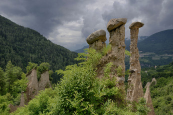 Картинка природа горы скалы лес