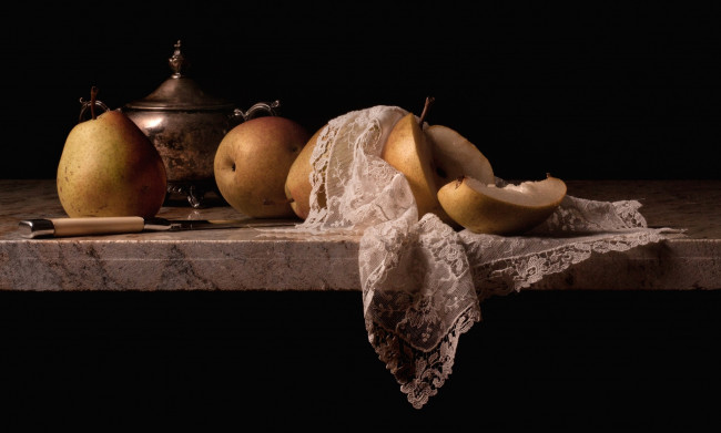 Обои картинки фото еда, натюрморт, груши, нож, салфетка, сахарница
