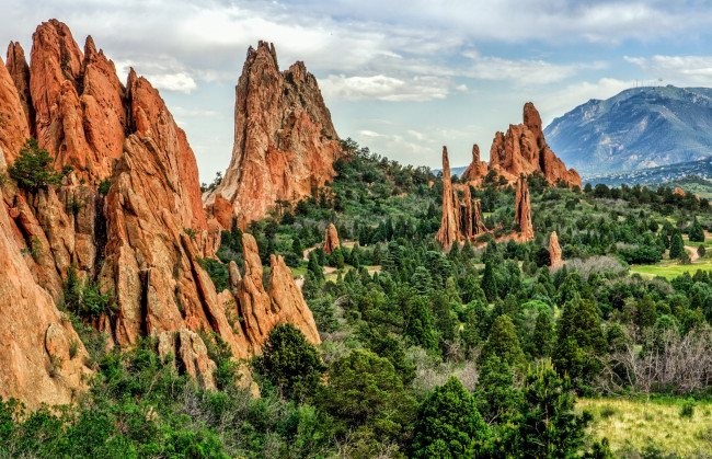 Обои картинки фото природа, горы, скалы, пики, лес