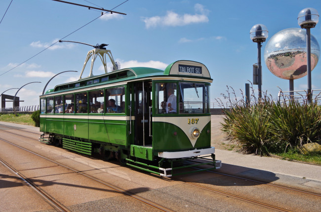 Обои картинки фото техника, трамваи, транспорт, рельсы, трамвай