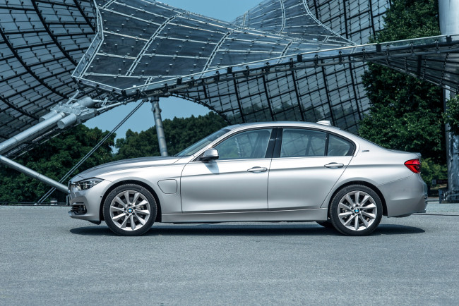 Обои картинки фото автомобили, bmw, 2015г, f30, 330e