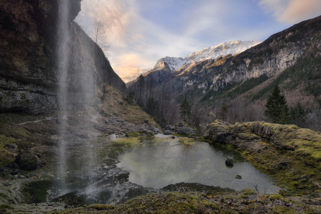 Обои картинки фото природа, реки, озера, скала, озеро