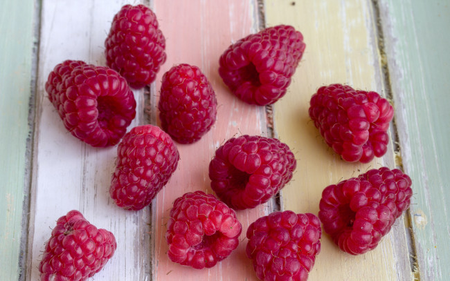 Обои картинки фото еда, малина, ягоды