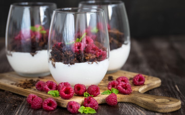 Картинка еда мороженое +десерты йогурт малина стаканы десерт