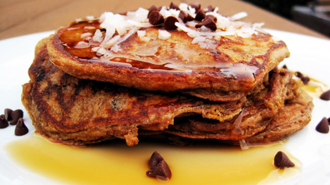 Обои картинки фото еда, блины,  оладьи, сироп, оладьи