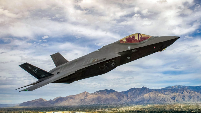 Обои картинки фото lockheed martin f-35 lightning ii, авиация, боевые самолёты, приближение, wallhaven, lightning, 2, f-35, lockheed, martin, военный, самолет