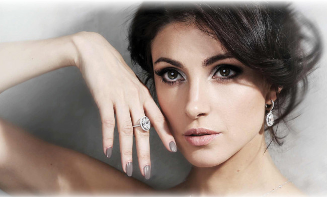 Обои картинки фото анастасия макеева, девушки, -unsort , лица,  портреты, девушка, актриса, макияж, анастасия, макеева, улыбка, портрет, лицо, шатенка, красотка