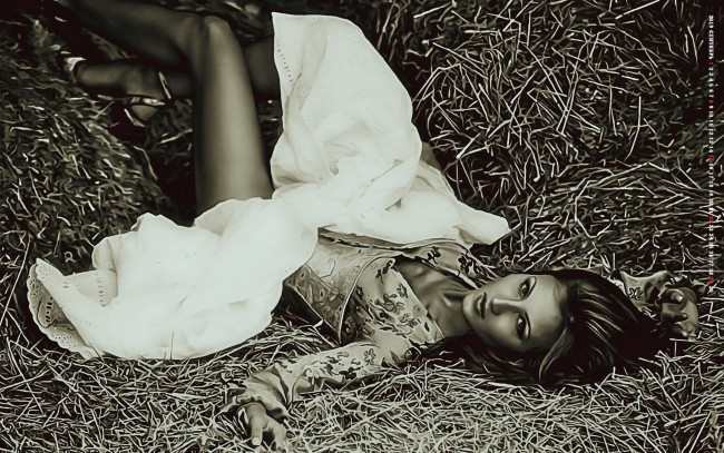 Обои картинки фото календари, компьютерный дизайн, солома, 2019, calendar, сено, лежит, взгляд, девушка, женщина