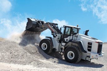 Картинка техника фронтальные+погрузчики hidromek