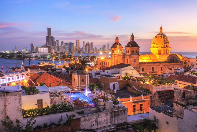 Обои картинки фото cartagena,  colombia, города, - панорамы, город, здания, огни, закат