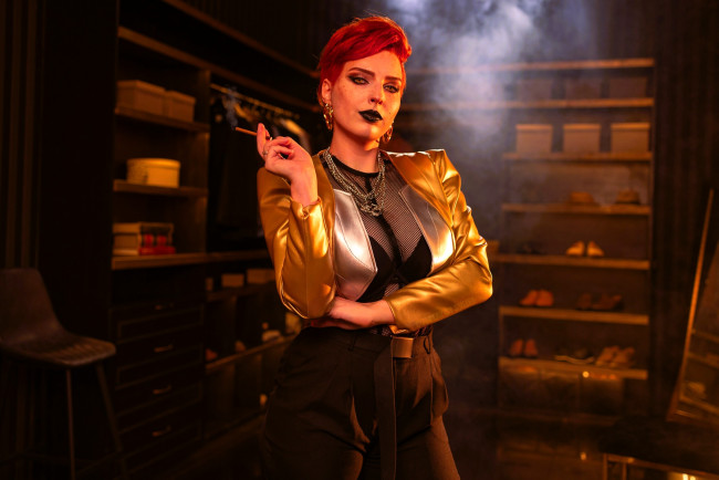 Обои картинки фото svizee, девушки, анастасия волкова , образ, косплей, наряд, костюм, сигарета, шкафы, обувь