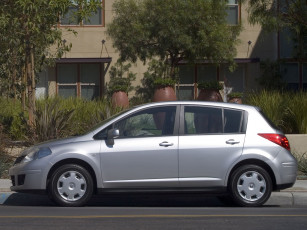 Картинка автомобили nissan datsun