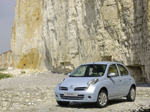 Картинка автомобили nissan datsun