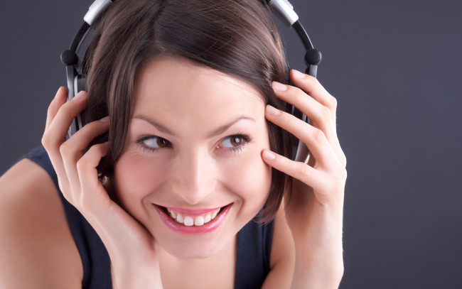 Обои картинки фото -Unsort Лица Портреты, девушки, unsort, лица, портреты, наушники, улыбка, девушка