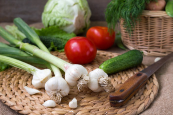 Картинка еда овощи огурцы чеснок укроп капуста помидоры