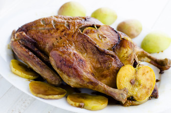 Картинка еда мясные блюда утка с яблоками