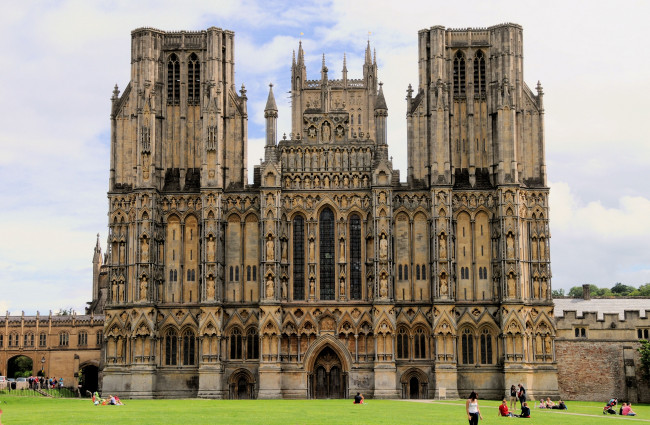 Обои картинки фото кафедральный, собор, уэльса, города, католические, соборы, костелы, аббатства, архитектура