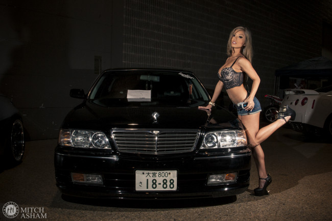 Обои картинки фото автомобили, авто, девушками, nissan, 350z, donnah, pham