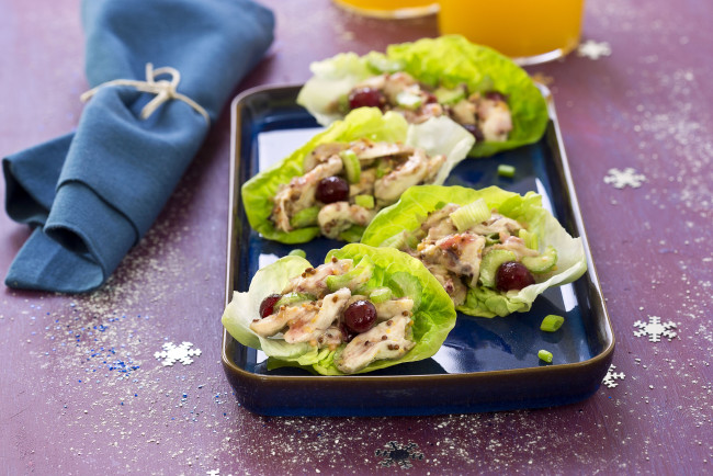 Обои картинки фото еда, салаты, закуски, салат, салфетка, форма