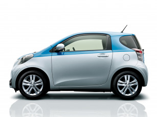 Картинка автомобили toyota kgj10 leather package gran blue iq 2014г